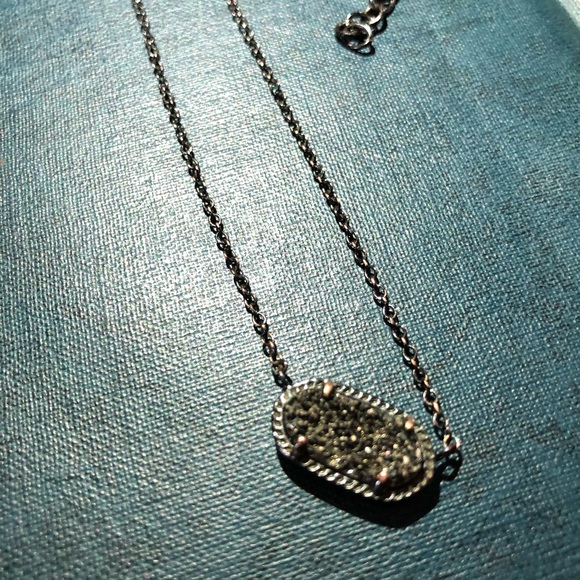 Kendra Scott Necklace - Picture 2 of 2